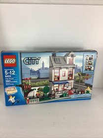 LEGO City 8403 City House *INCOMPLETE *with INSTRUCTIONS Extra Mini Figures
