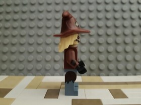 LEGO Scarecrow Minifigure - 70913 DC Batman Superheroes Fearful Face-off