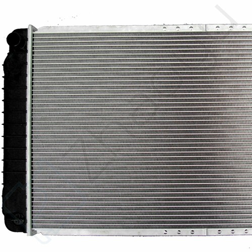 New Radiator for Express Savana 1500 2500 3500 4.3L 5.0L 5.7L V6 V8 Fits CU2044
