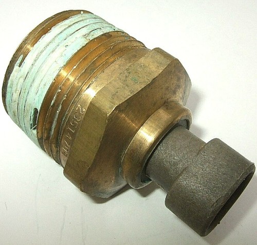 NEW GENUINE// OE 23514708 TEMPERATURE SENSOR for DETROIT DIESEL 149// SERIES 60...