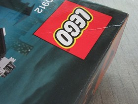 The Lego Batman Movie 70912 ~ ARKHAM ASYLUM ~ NISB retired  13 Minifigs Joker