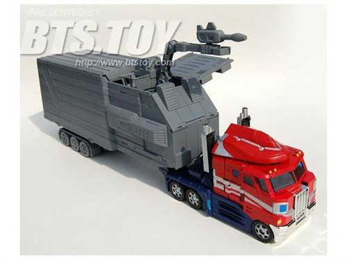 Transformers BTS-01 Nemesis Motion Trailer for Classic Optimus Prime Clear Vers
