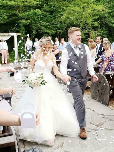 Product Of The Usa. 10,000 Pieces Heart Shaped Biodegradable Wedding Confetti