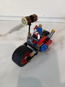 Lego Super Heroes: Batman: Gotham City Cycle Chase (76053). Used Complete W/box.