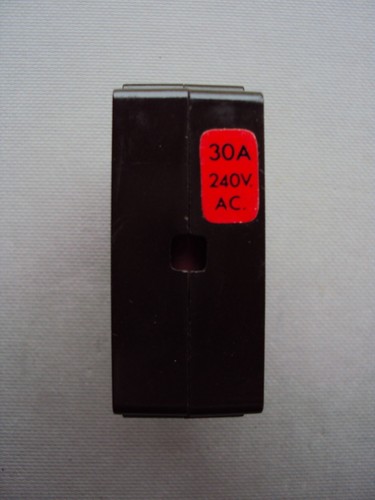 WYLEX HRC CARTRIDGE FUSE ASSEMBLY 5 15 20 30 35 45 AMP WITH WITHOUT BASE SHIELD