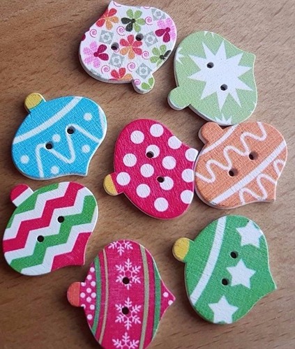 XMAS WOODEN BAUBLE BUTTONS // EMBELLISHMENTS TREE UK CHRISTMAS CRAFT 25MM