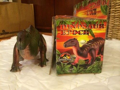 Dinosaur Epoch that Roars while Walking 13-1//2/" L and 4-1//2/" High Jurassic Park