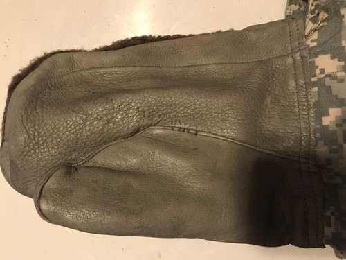 US Military Issue Digi Camo Arctic Mitten Extreme Cold Weather w//Liner SMALL