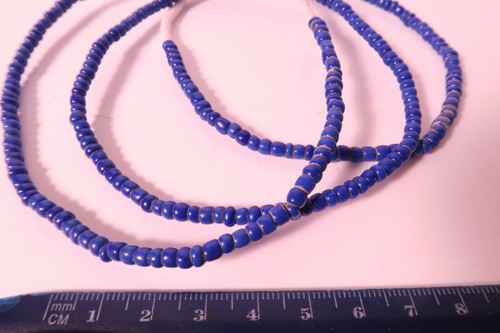 Alte Glasperlen blau Seed Beads 4mm AP52 Old African Trade Seed Beads Afrozip