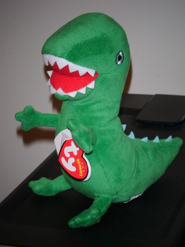 Ty Beanie Baby ~ MR DINOSAUR the UK Peppa Pig Theme Park Exclusive ~ MINT ~NEW