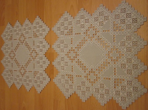 Tischdecken Hardanger Handarbeits SONDERPREIS!! 1VE=2 Stück ca.40x40cm.
