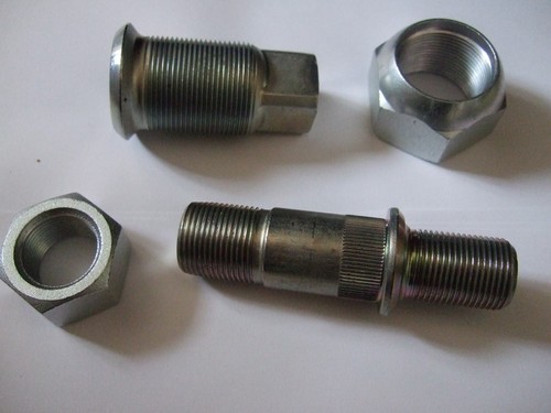 Genuine Isuzu Wheel Stud Rear Left NPR NQR Isuzu ELF