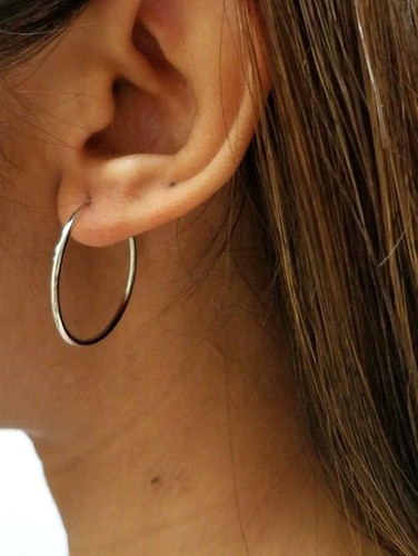 14K Véritable or Blanc 1.5 Mm Moyen Endless Hoop Boucles d/'Oreilles 30 mm 1.1/"