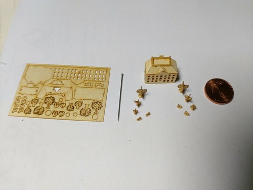 BASTELSET MINISCHLOß MINI HET LOO NL H091 scale 1//1000 1,7cm 6 Bäume 4 Pferd