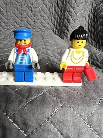 Lego Train Platform + Minifigures 2002 Set # 4186875 INCOMPLETE: READ