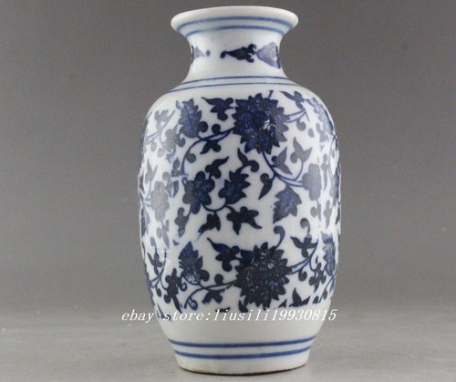 RARE BLUE AND WHITE PORCELAIN FLOWER VASE OF CHINESE ANTIQUE
