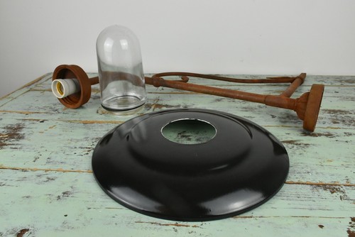 Antike Emaille Lampe//Hof Lampe// Bauernhof Lampe// Garagen Lampe