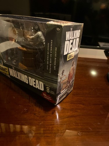 AMC The Walking Dead Morgan with Impaled Walker Deluxe Boxed Set Series 8 MISB