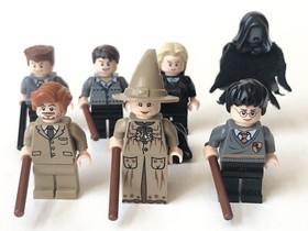 Lego Harry Potter - 4842 Hogwarts Castle and 4867 Hogwarts (99% complete)