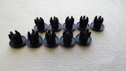 RANGE LAND ROVER Bumper Body Trim Retainer Clips Rivet 8-10mm