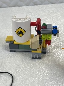 LEGO DC Comics Super Heroes: Batboat 76034, Joker 70900, Knightcrawler 76086 98%