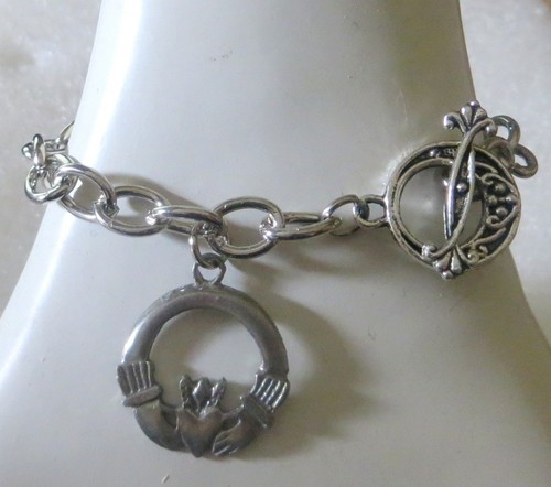 GOTHIC BRACCIALETTO CELTICA CLADDAGH CELTIC SIMBOLO AMORE CUORE WICCA IRLANDA
