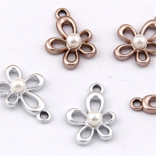 Charm imitazione perla fiore Ciondolo Perline Gioielli che piccoli ciondoli V1070