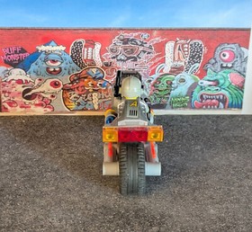 LEGO Agents: Swamp Raid (8632) Motorcycle & Minifigure