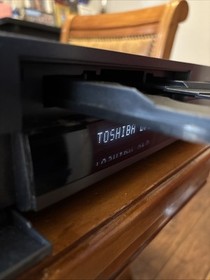 Toshiba NUON SD-2300 DVD & Game Player Console W/ Remote & Instructions