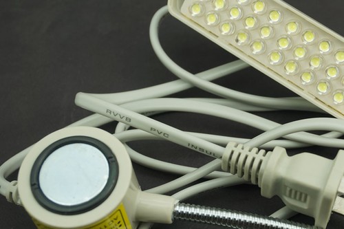 Système informatisé de machine à coudre 10//30 DEL 110V-240V magnétique flexible de montage Lumière