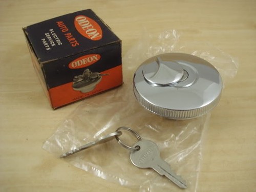 Tank Cap Lock Honda C100 CT200 CT90 C110 S65 C200 CB160 CL160 CB93 C71 JAPAN