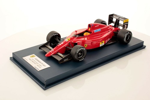 LookSmart Ferrari 641 F1 #2 Mansell Winner Portugal 1990 with showcase 1//18