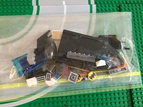 LEGO- JUNIORS SUPERHEROES- BATMAN VS. MR. FREEZE 10737- 100% COMPLETE