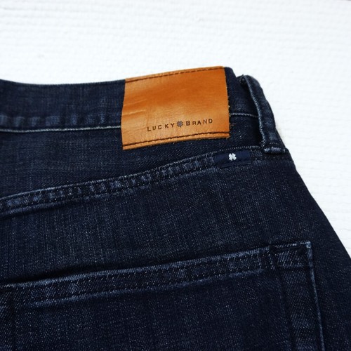 New Lucky Brand 410 Athletic Fit Men/'s Jeans Relaxed Fit Slim Leg 33 x 34 $119