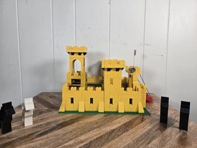 Lego Yellow Castle 375/6075 1981 100% complete no figures