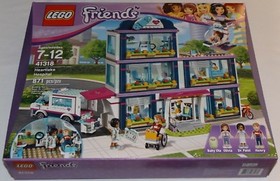 LEGO 41318 Friends Heartlake Hospital ambulance newborn nursery baby crib