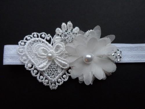 baby//girls velvet hair bow//headband//hairband//bridal//babyshower//christening,gift*