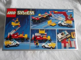 Brand New Lego System Trains Car Transport Wagon w/Car #4544   1994 Sealed Box