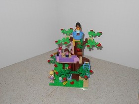 USED LEGO FRIENDS OLIVIA'S TREE HOUSE (3065) - 100% COMPLETE, 2 EXTRA MINIFIGS