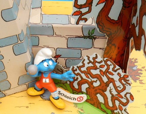 20742 Schtroumpf lanceur de poids smurfs puffo puffi schtroumpfette 2012 rare