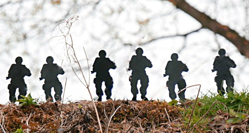 Lot de 6 Acier Noir armée soldat Micro Knock Down de chasse tir cible