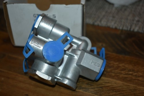 Relay Valve 110500 GTA-X-5 Air valve 110500 Parking Brake Control Valve NEW