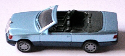 Mercedes Benz E-Klasse 300CE-24 Cabriolet A124 1992-93 perlblau 1:87 Herpa