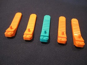 5 LEGO Service Packs Brick Separators - 4 orange, one turquoise