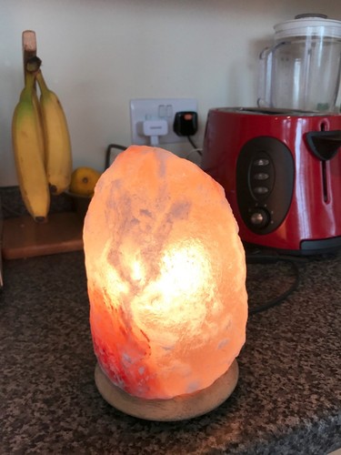 Himalayan ORIGINAL Pink Rock Salt Lamp from Pakistan Purifies the Air and mood