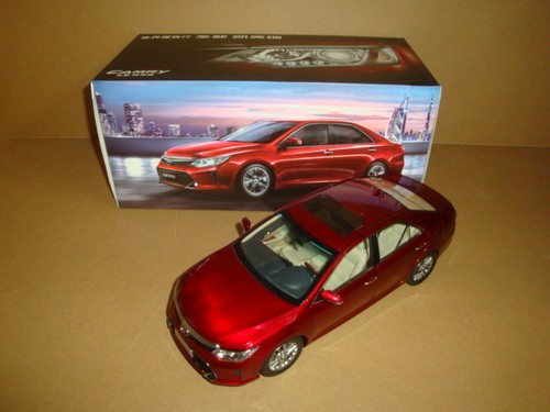 Cadeau 1//18 Chine 2015 Nouvelle Toyota Camry couleur rouge