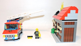 LEGO 60003 City Fire Emergency Building Toy Set, Not Complete, w/ Box, READ