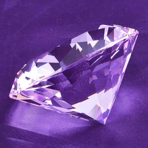 LONGWIN 80mm Crystal Diamond Paperweight Solid Color Wedding Gifts 3.15" W LONGWIN 80mm Crystal Diamond Paperweight Solid Color Wedding Gifts 3.15" W