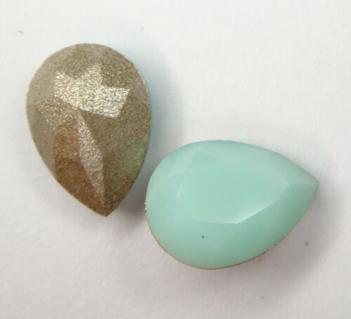 4x SWAROVSKI 4320 Mint Alabaster 8x6mm TEARDROP STONE CRYSTAL