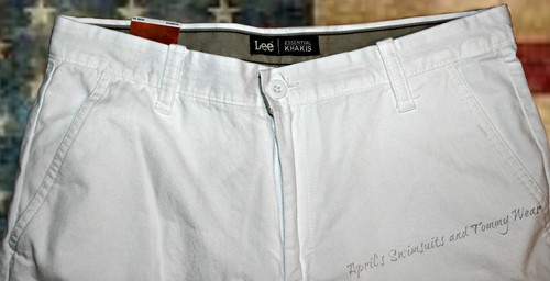 Lee Relaxed Fit Flat Front Shorts Size 40 NWT Essential Khakis White
